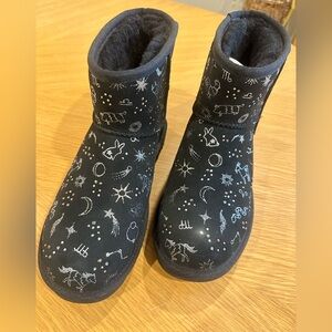 UGG Black Zodiac mini Boots - Limited Edition